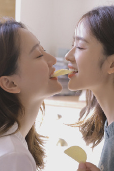 重生大陆玩遍女明星第五章第01集